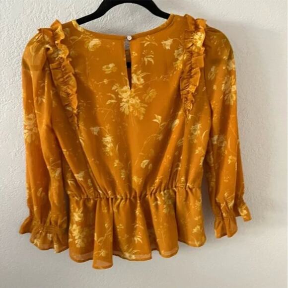 Madewell Ruffle-Shoulder Peplum Top in Tonal Botanical - Picture 8 of 8